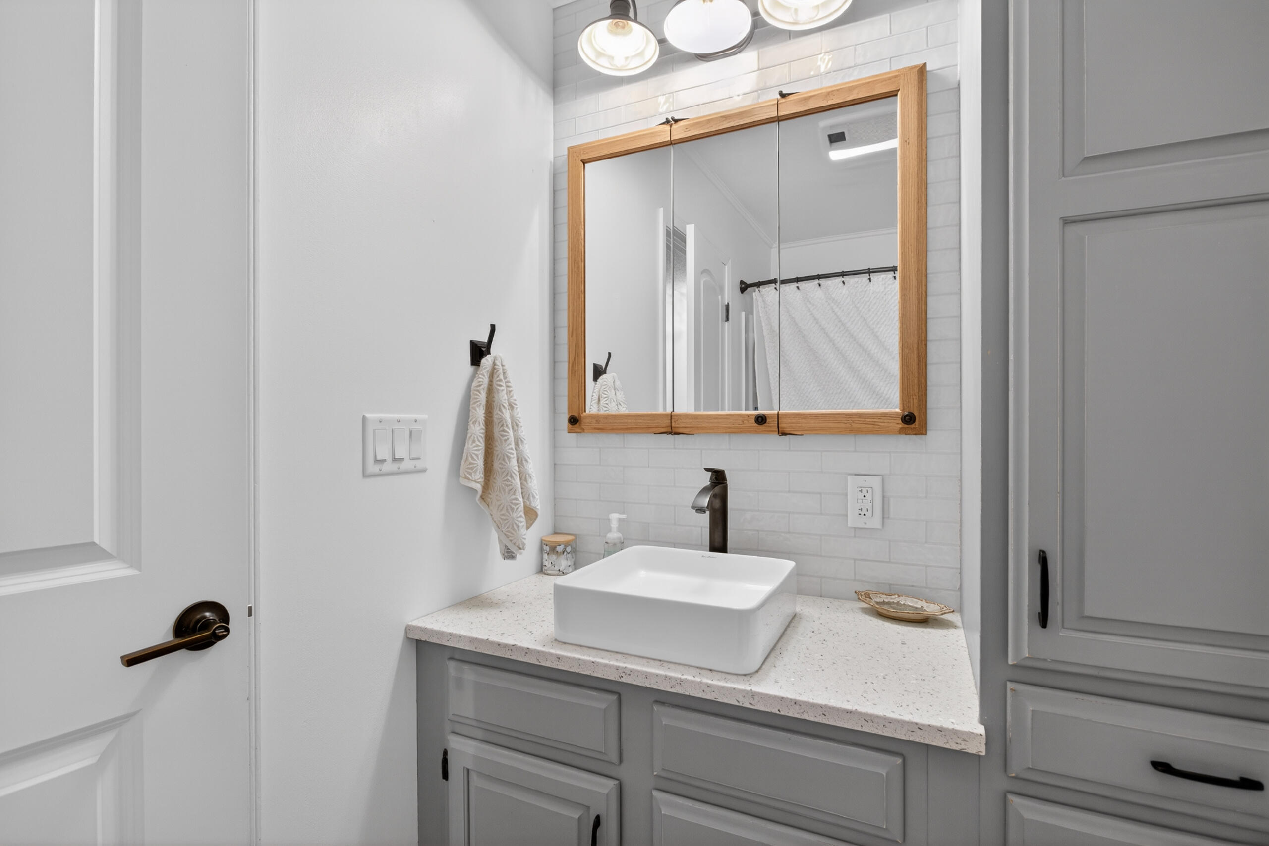 5135 Moscow Road Spring Arbor, MI 49283 - Photo 34 of 65 Full Bath