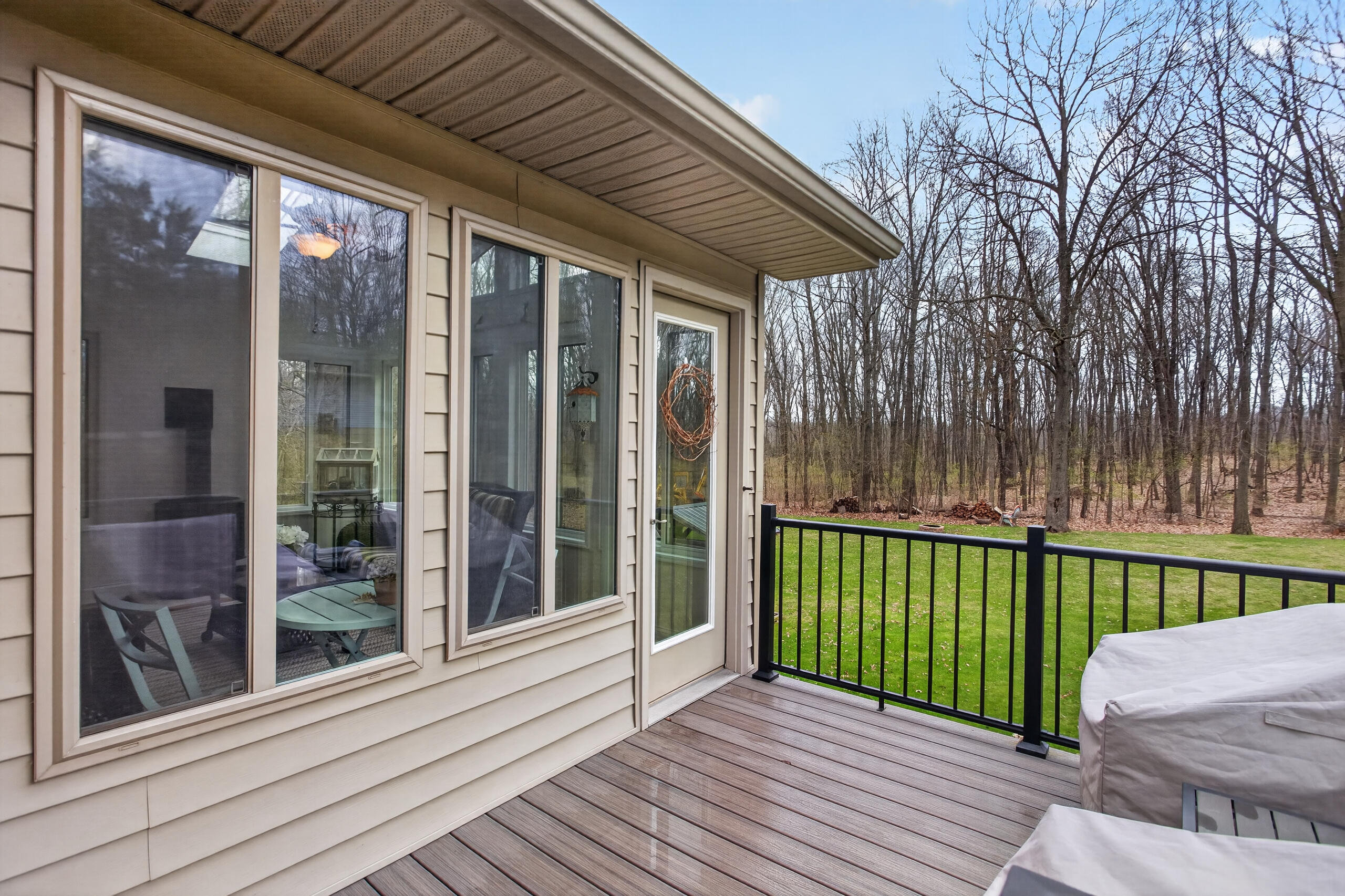 5135 Moscow Road Spring Arbor, MI 49283 - Photo 46 of 65 Main Level Deck