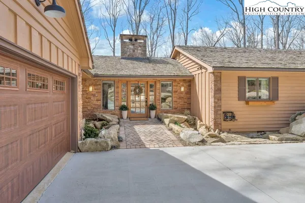 $2,450,000 | 107 Rock Ledge Lane, Linville, NC 28646