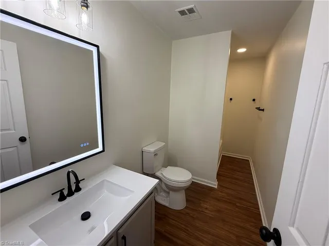 $1,600 | 411 Doak Street, Thomasville, NC 27360