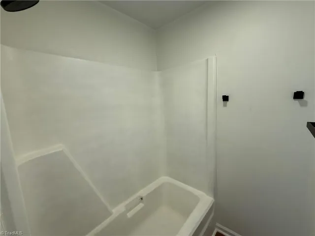 $1,600 | 411 Doak Street, Thomasville, NC 27360