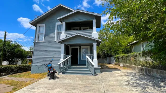 $297,500 | 319 North Pine Street, San Antonio, TX 78202