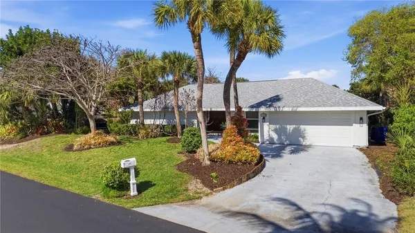 $1,400,000 | 1048 Admirals Walk, Vero Beach, FL 32963