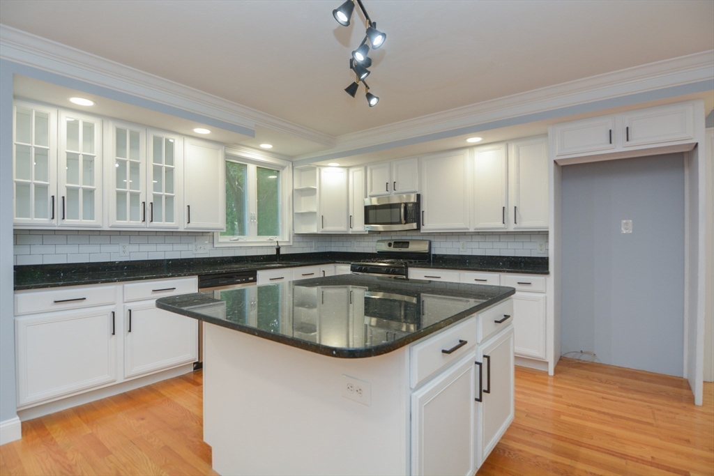 55 Old County Way Canton, MA 02021 - Photo 11 of 42