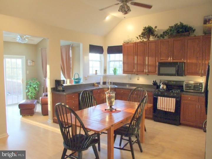 754 Risinghurst Lane Oxford, PA 19363 - Photo 3 of 25 Gallery Image 3