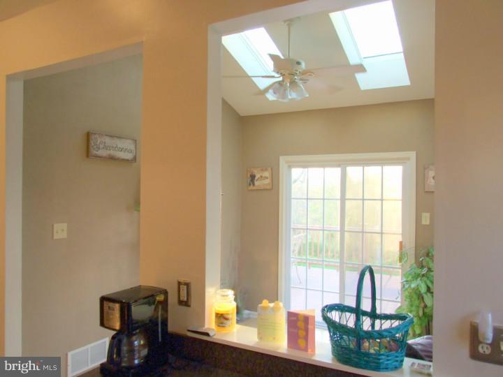 754 Risinghurst Lane Oxford, PA 19363 - Photo 9 of 25 Gallery Image 9