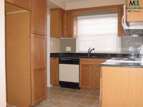 361 Ridgemont Road Grosse Pointe, MI 48236 - Photo 2 of 7 729377-1.JPG