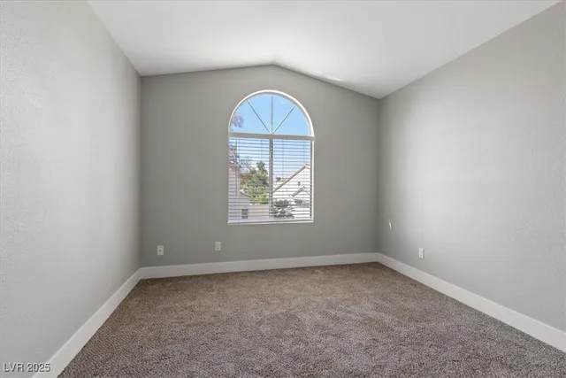 $2,195 | 1653 Autumn Rust Drive, Las Vegas, NV 89119