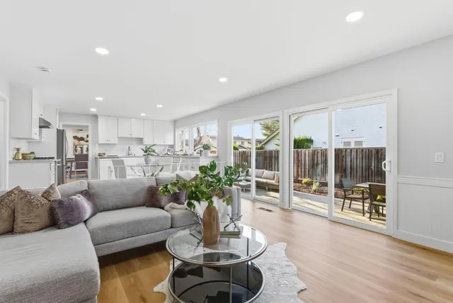 $2,398,000 | 901 Swan Street, Foster City, CA 94404