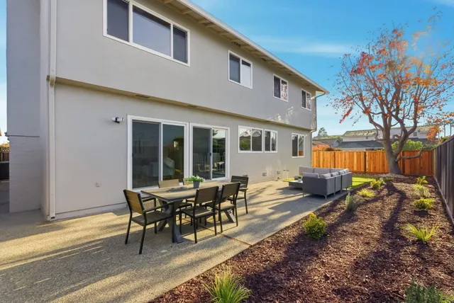 $2,398,000 | 901 Swan Street, Foster City, CA 94404