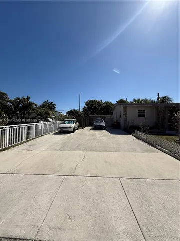 a view of terrace with city view