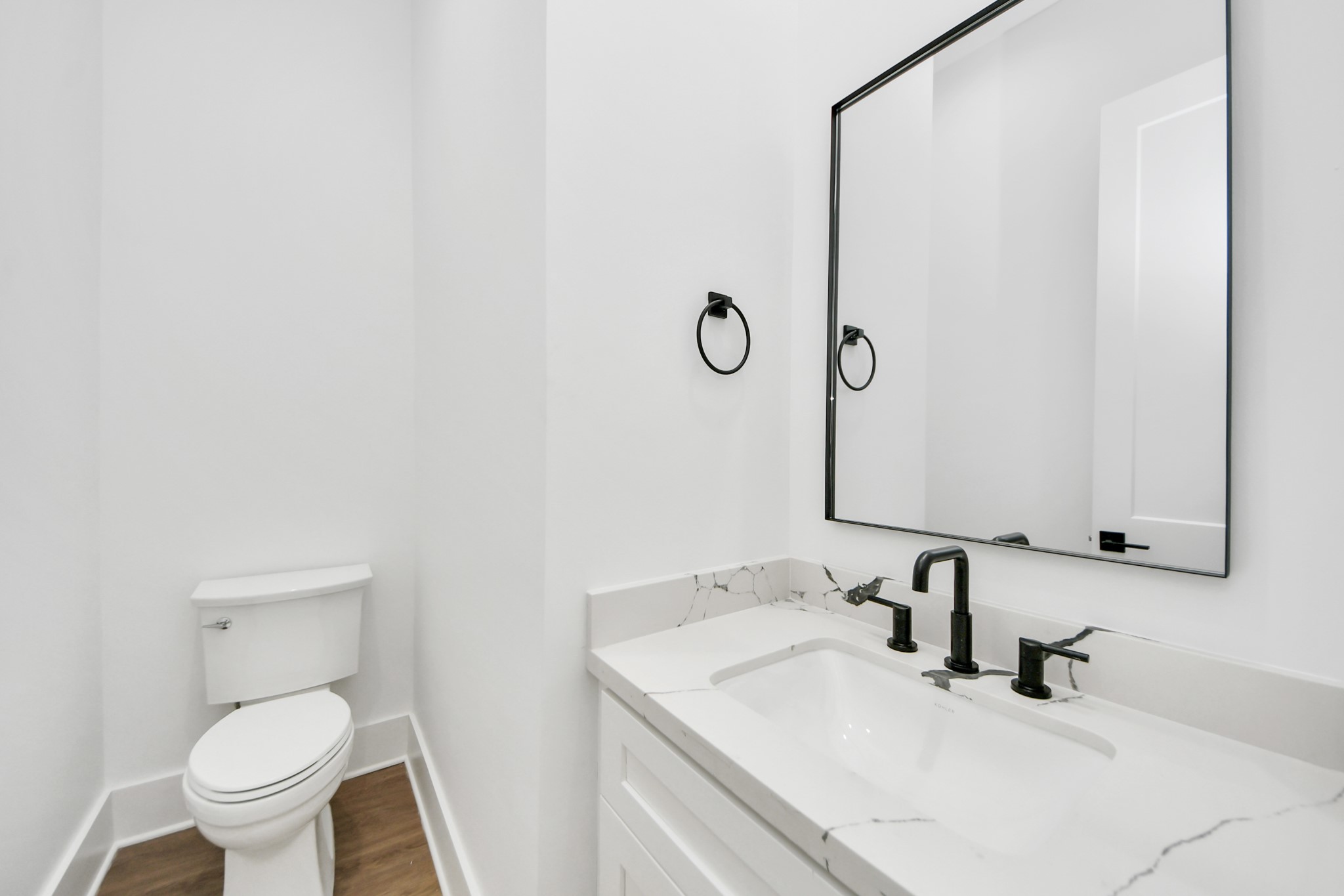 5029 Broom Street, Unit B Houston, TX 77092 - Photo 6 of 15