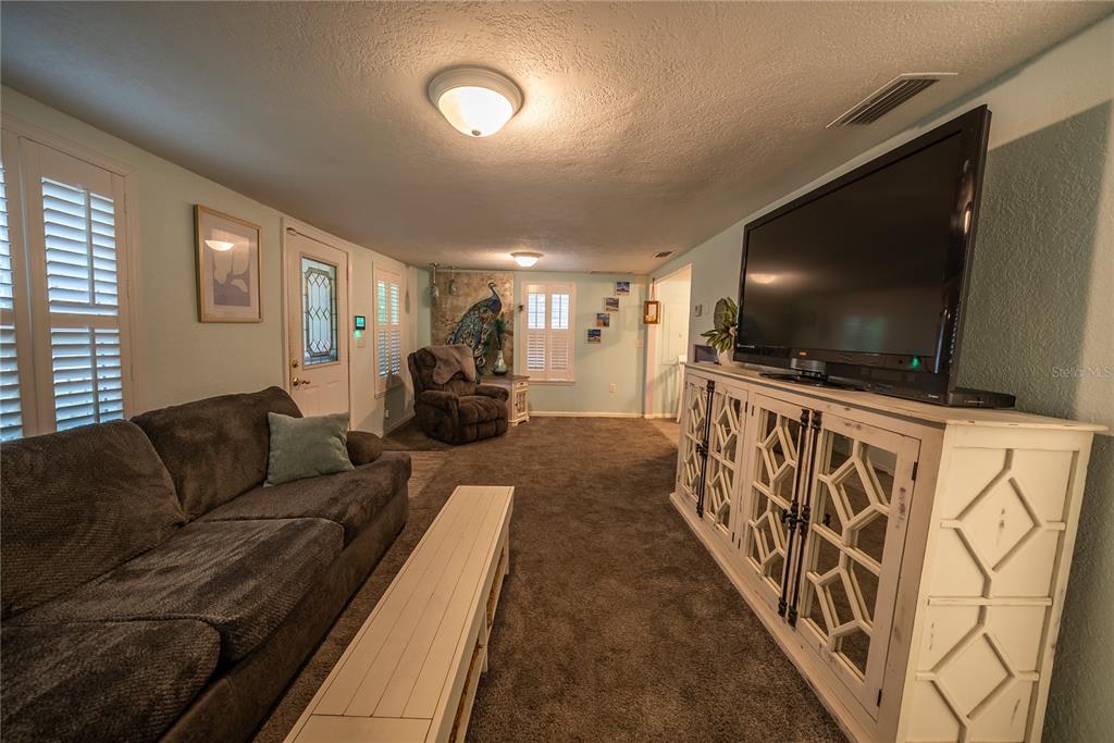 605 Northeast 20th Street Ocala, FL 34470 - Photo 3 of 16