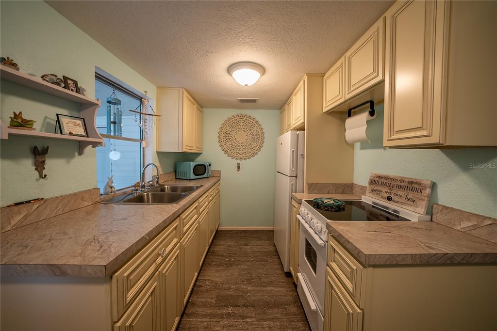 605 Northeast 20th Street Ocala, FL 34470 - Photo 7 of 16