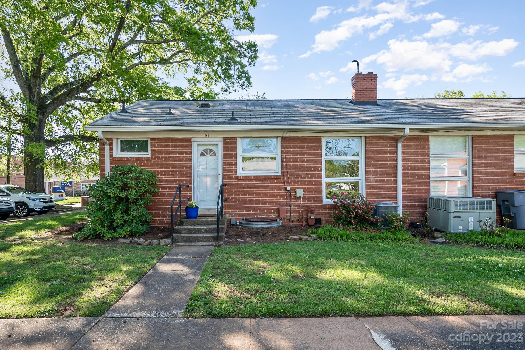 400 South Sharon Amity Road Charlotte, NC 28211 - Photo 16 of 23