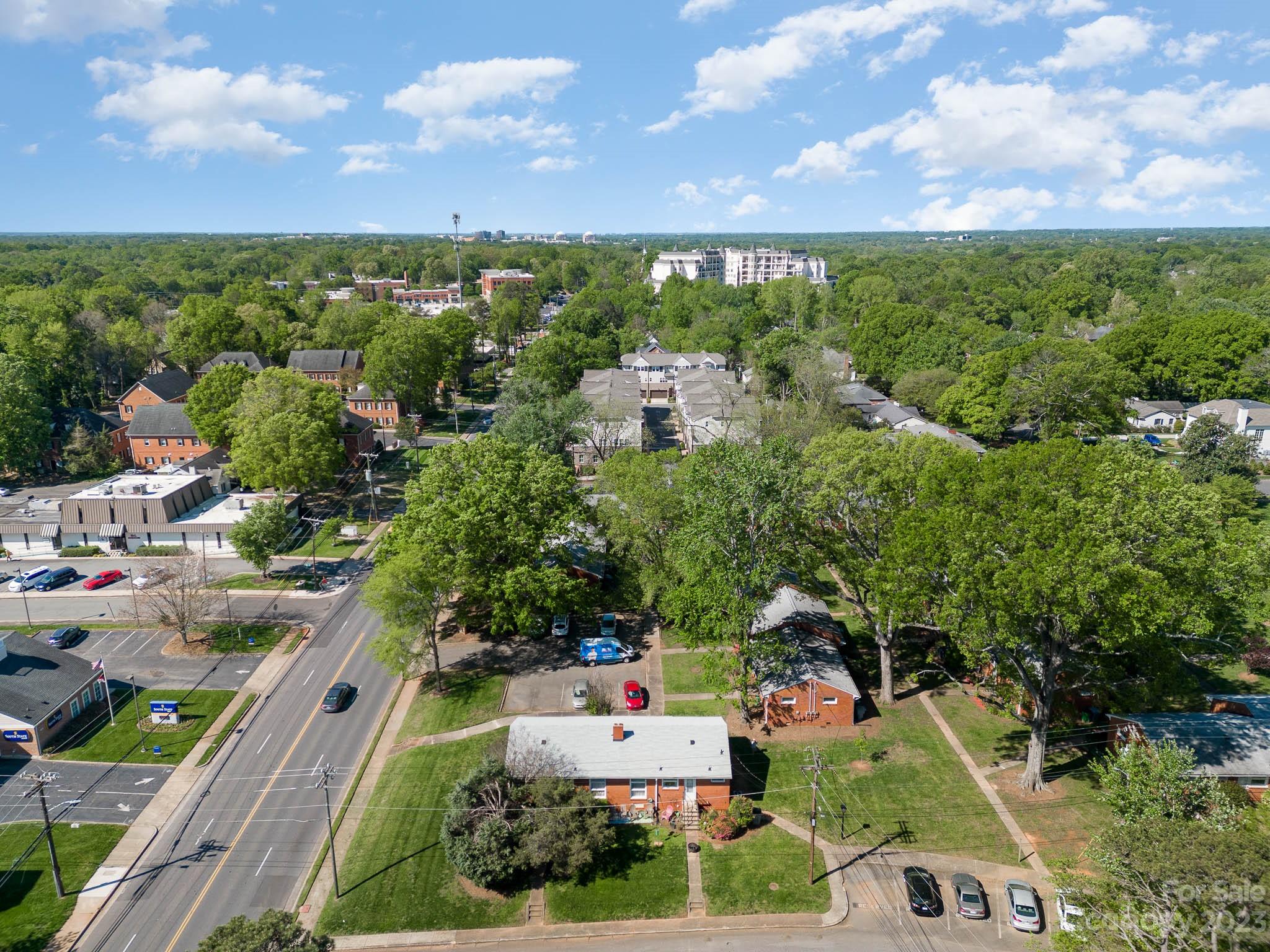 400 South Sharon Amity Road Charlotte, NC 28211 - Photo 21 of 23