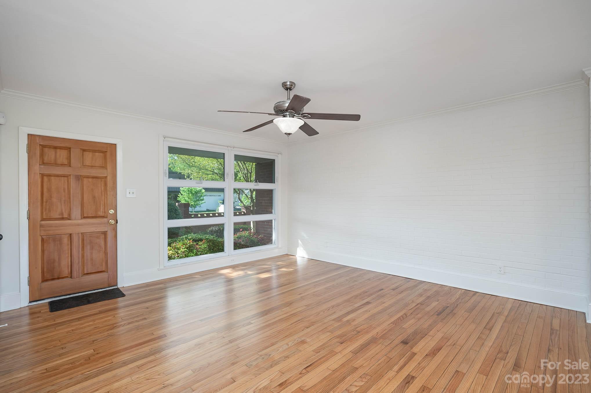 400 South Sharon Amity Road Charlotte, NC 28211 - Photo 5 of 23