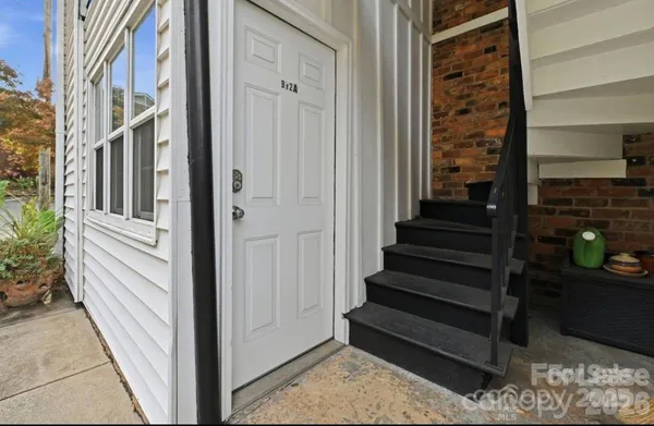 $1,450 | 912 McAlway Road, Charlotte, NC 28211