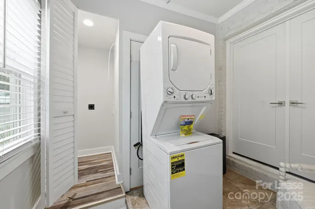 $1,450 | 912 McAlway Road, Charlotte, NC 28211