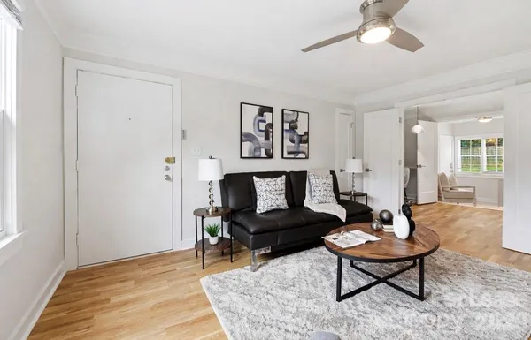 $1,450 | 912 McAlway Road, Charlotte, NC 28211