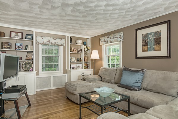 45 Newcomb Road Stoneham, MA 02180 - Photo 10 of 22 Gallery Image 10