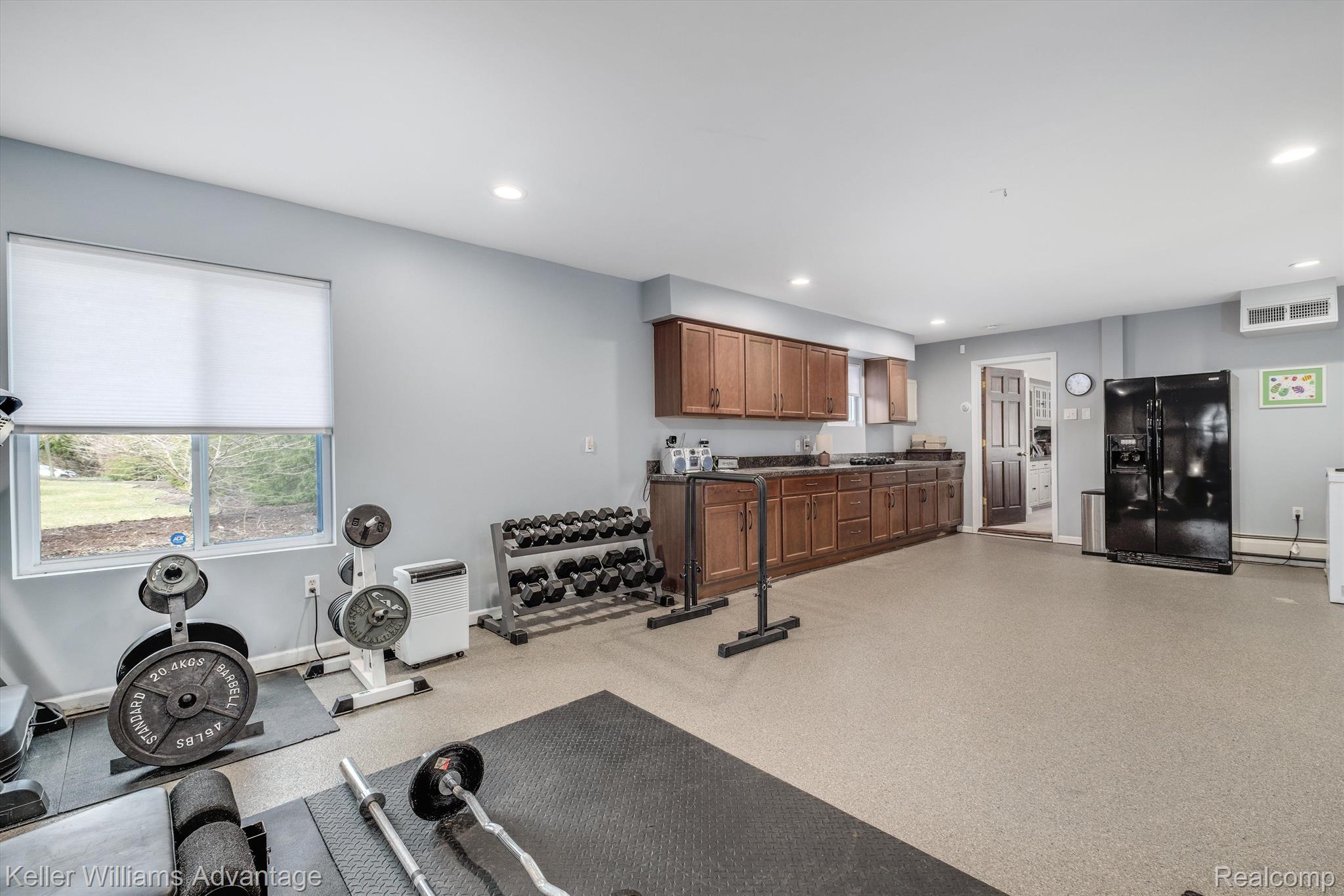 26275 Drake Road Farmington, MI 48331 - Photo 37 of 67 Great gym, photo studio, yoga, home business space