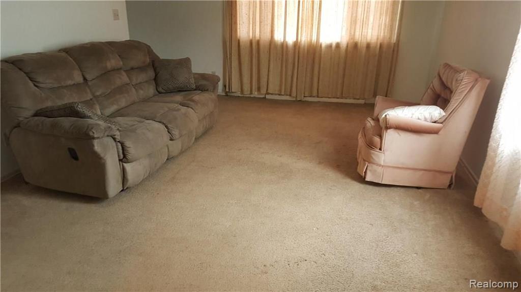 3269 Grant Road Rochester Hills, MI 48309 - Photo 9 of 11