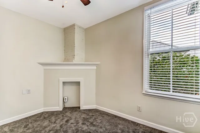 $2,000 | 307 West Henry Street, Unit A, Savannah, GA 31401