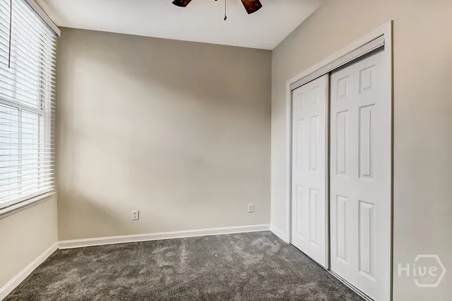 $2,000 | 307 West Henry Street, Unit A, Savannah, GA 31401