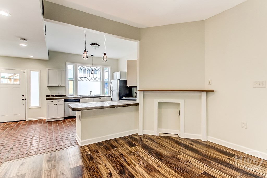 307 West Henry Street, Unit A Savannah, GA 31401 - Photo 5 of 16