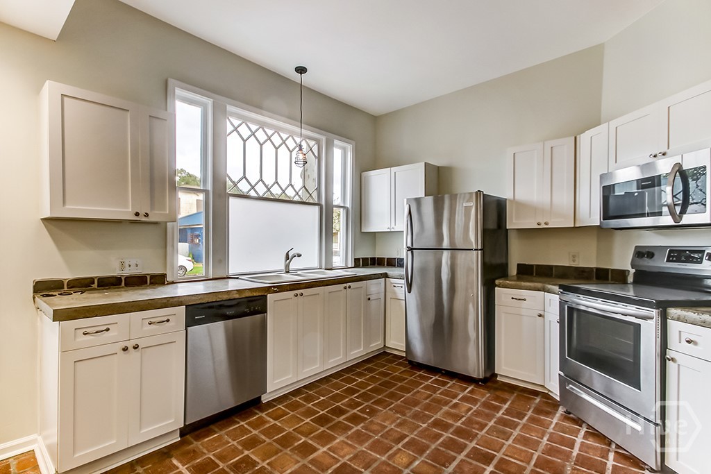 307 West Henry Street, Unit A Savannah, GA 31401 - Photo 6 of 16