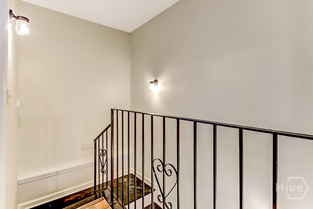 307 West Henry Street, Unit A Savannah, GA 31401 - Photo 8 of 16