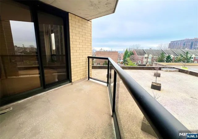 a view of a storage & utility room