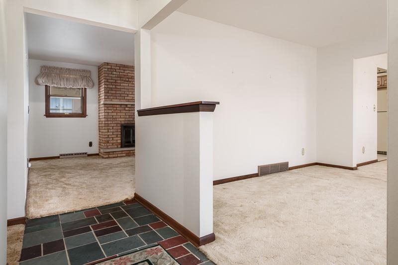 1110 Roxbury Close Rockford, IL 61107 - Photo 20 of 36 a view of an empty room