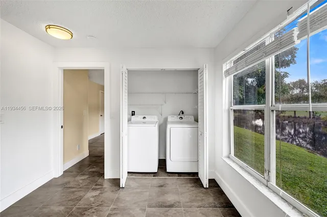 $2,275 | 457 Vista Isles Drive, Unit 2112, Sunrise, FL 33325