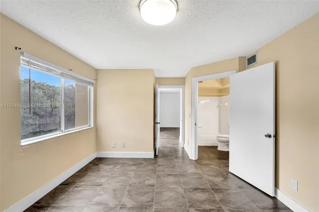 $2,275 | 457 Vista Isles Drive, Unit 2112, Sunrise, FL 33325