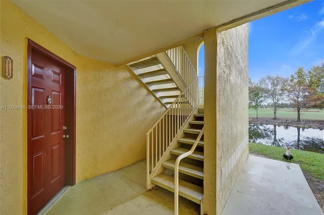 $2,275 | 457 Vista Isles Drive, Unit 2112, Sunrise, FL 33325