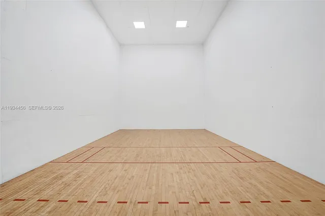 $2,275 | 457 Vista Isles Drive, Unit 2112, Sunrise, FL 33325