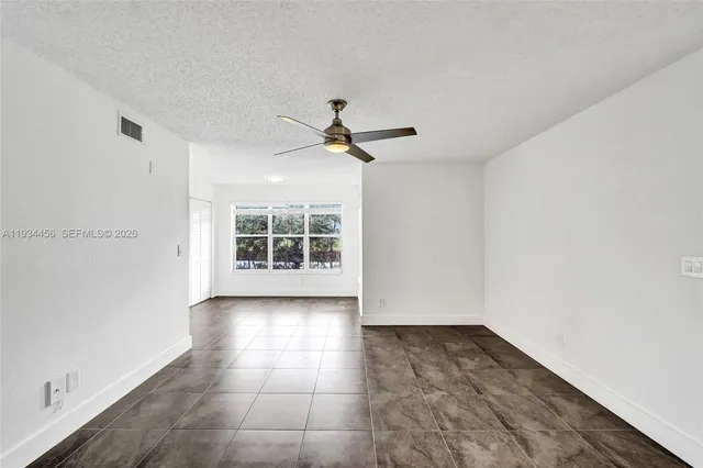 $2,275 | 457 Vista Isles Drive, Unit 2112, Sunrise, FL 33325
