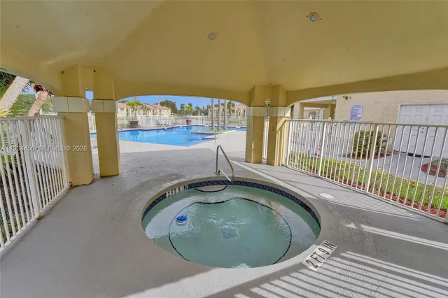 $2,275 | 457 Vista Isles Drive, Unit 2112, Sunrise, FL 33325