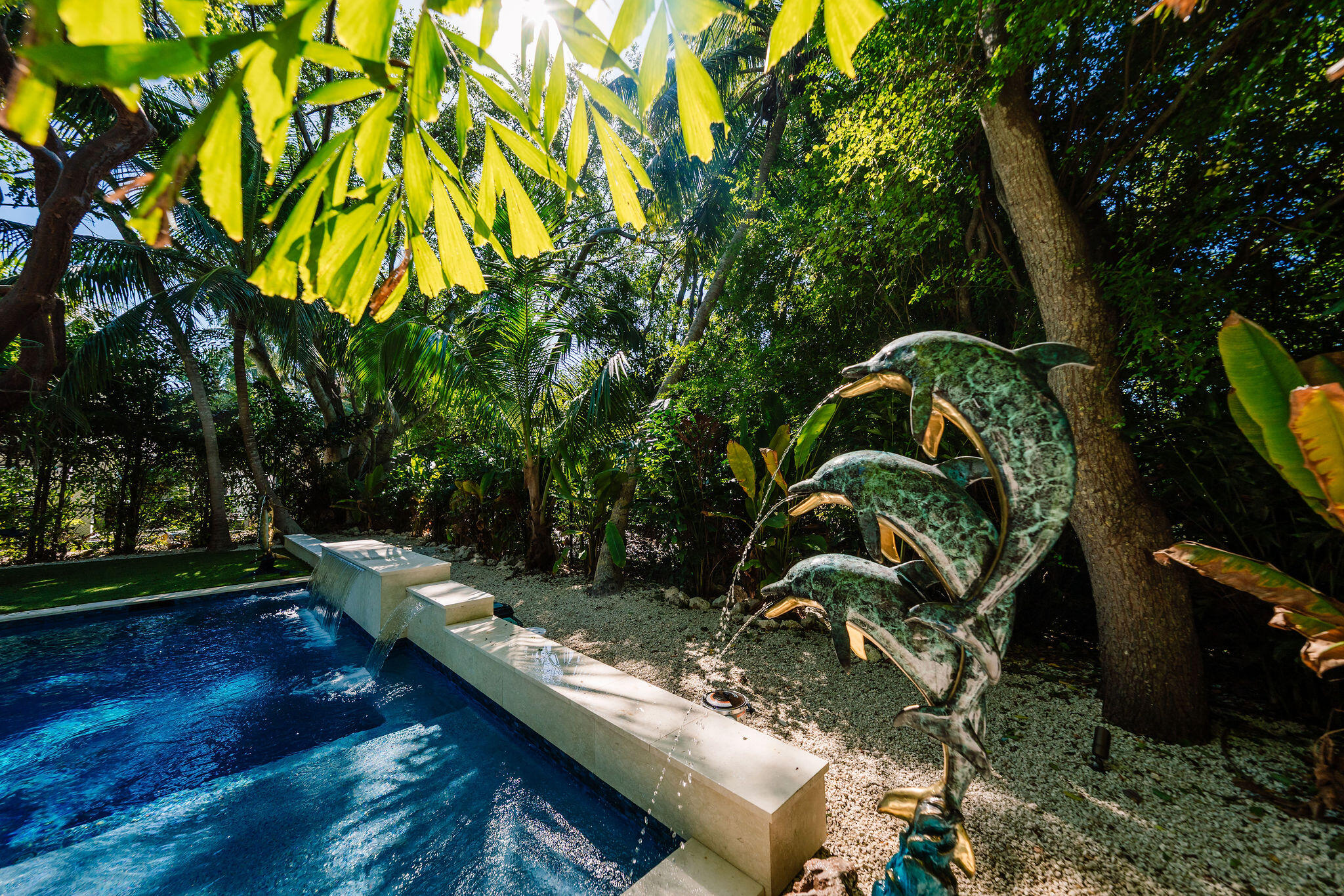 1022 Dove Road Key Largo, FL 33037 - Photo 11 of 62 Pool fountains