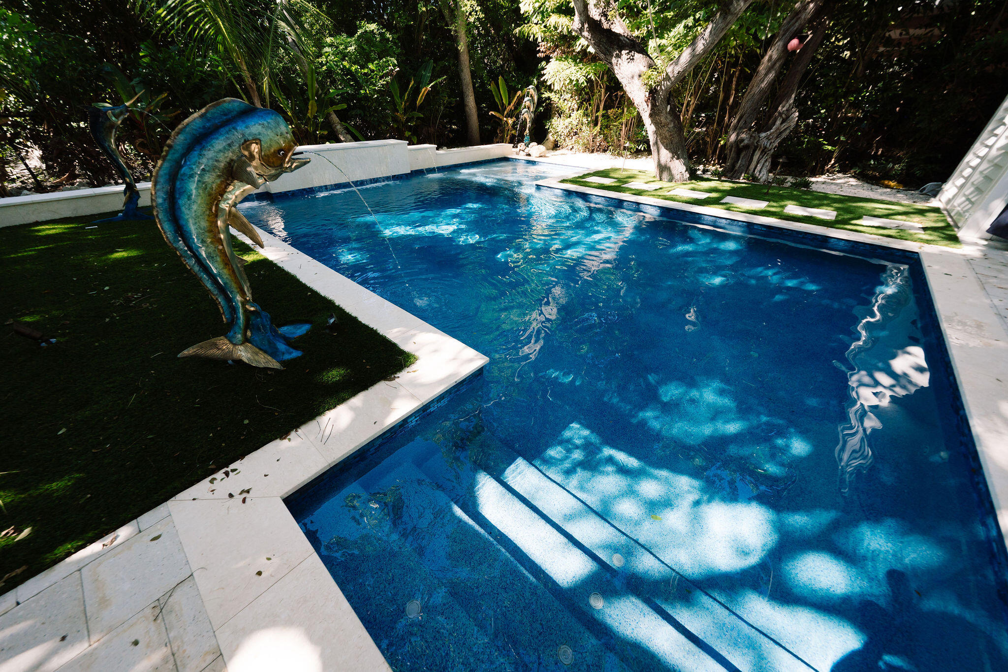 1022 Dove Road Key Largo, FL 33037 - Photo 8 of 62 Luxury Pool