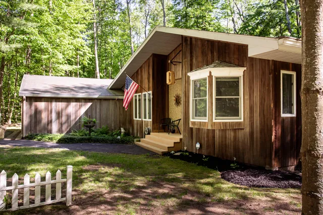 $329,900 | 8247 Tanglewood Trail, Stanwood, MI 49346