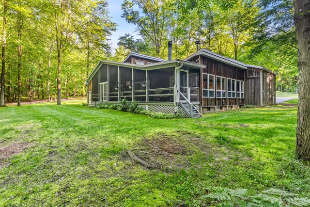 $329,900 | 8247 Tanglewood Trail, Stanwood, MI 49346