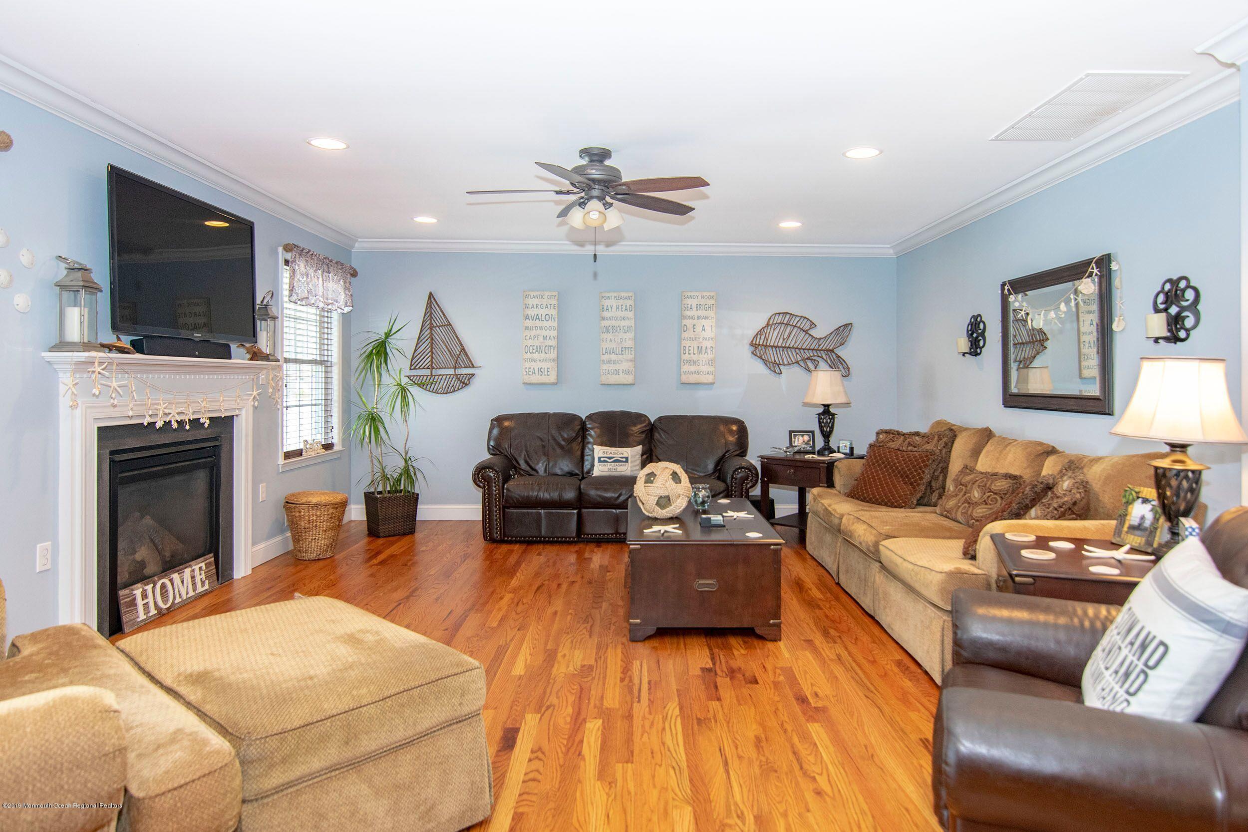 1413 Treeneedle Road Point Pleasant, NJ 08742 - Photo 18 of 39 t18