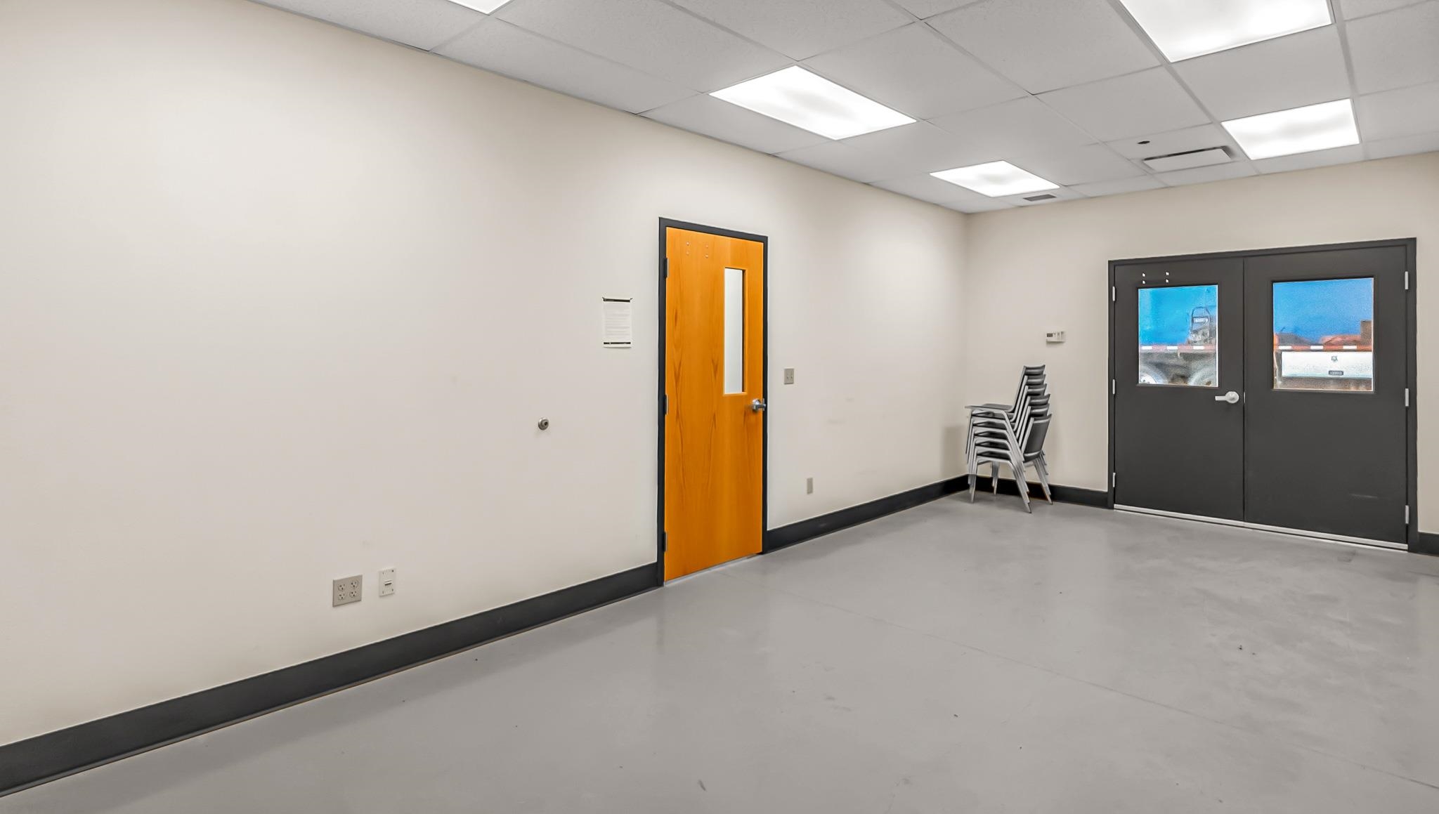 41009 County Road 5 Meeker, CO 81641 - Photo 12 of 38 an empty room with window