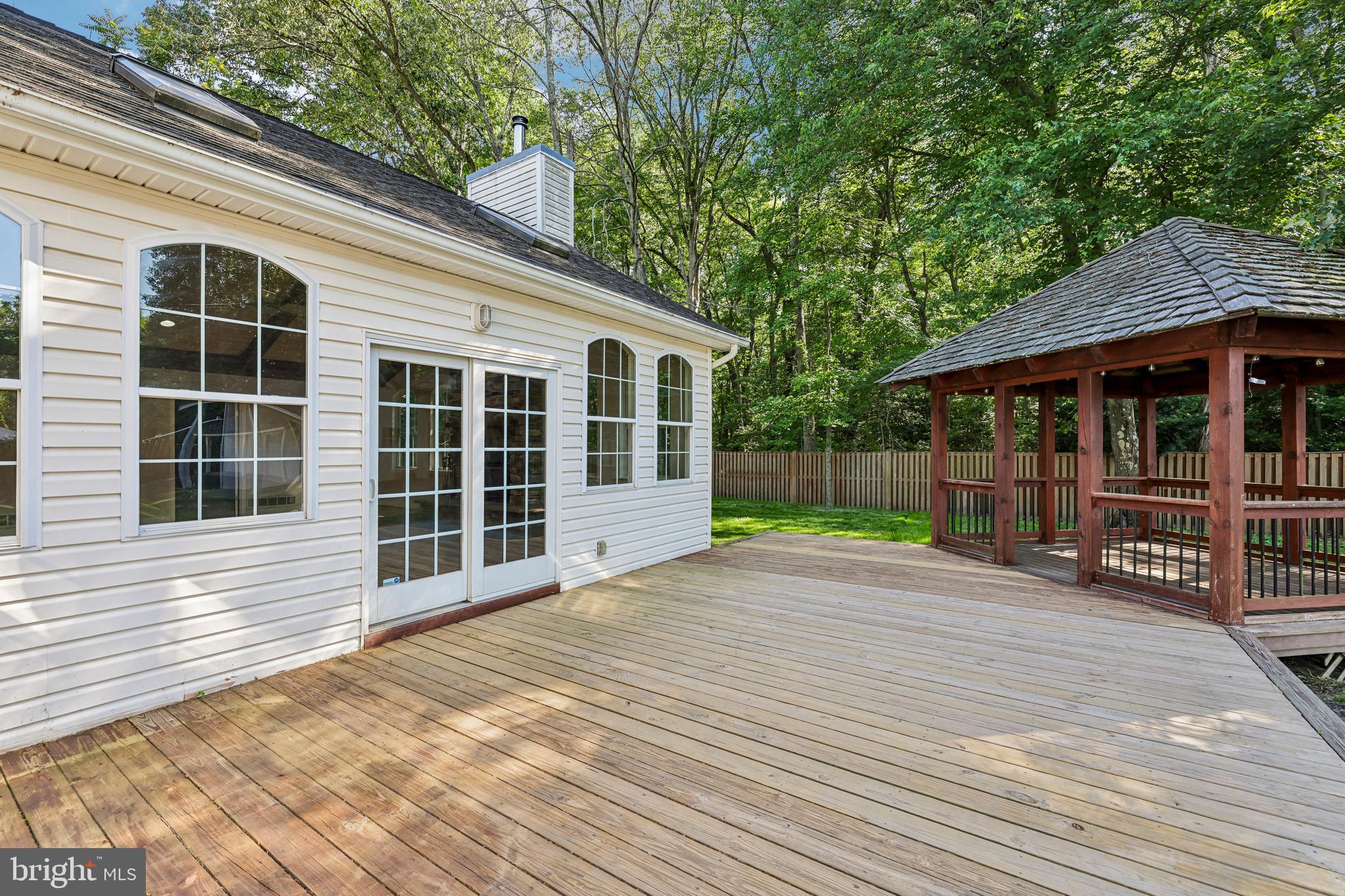 683 Powhatan Beach Road Pasadena, MD 21122 - Photo 54 of 70 Deck