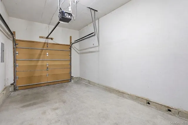 $5,500 | 305 Glenwood Drive, Unit 33, Briarcliff Manor, NY 10510