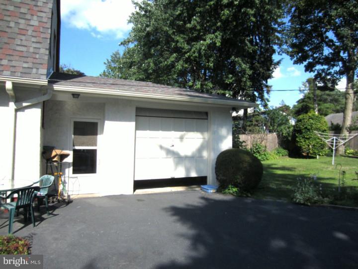 107 Simpson Road Ardmore, PA 19003 - Photo 13 of 14 Garage