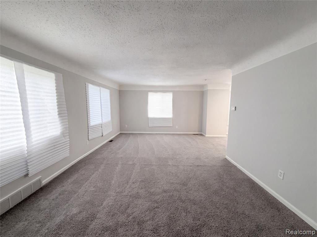 26311 Hopkins Avenue Inkster, MI 48141 - Photo 7 of 17